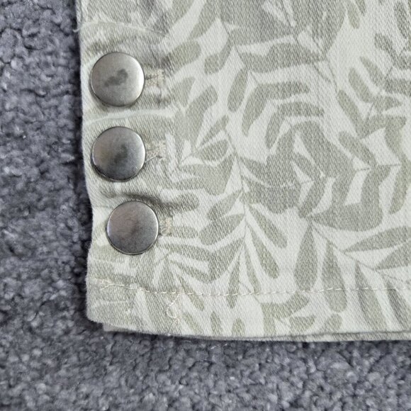 Soft Surroundings Cream Leaf Print Pull On Cropped Pants Tummy Control Stretch - Picture 4 of 12